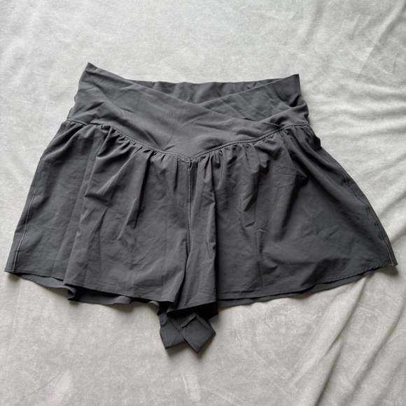 Aerie Grey Criss Cross Shorts - Picture 2 of 5